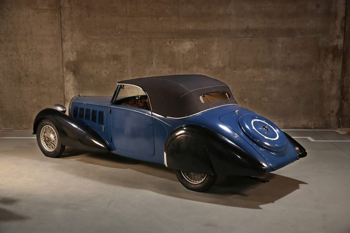 Nhà điêu khắc là một fan lớn của thiết kế và kỹ thuật Bugatti kể từ thời đó, dựa theo sự chia sẻ của con gái ông với tờ báo De Telegraaf của Hà Lan.