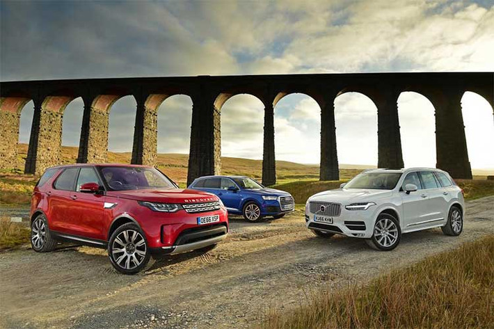 Quãng đường chạy các mẫu xe SUV trên cao tốc và thành phố ngang nhau, sau đó lấy kết quả trung bình. Những chiếc SUV này đều được trang bị hệ truyền động bốn bánh toàn thời gian. Dưới đây là những chiếc SUV tiết kiệm nhiên liệu nhất (không tính xe điện).
