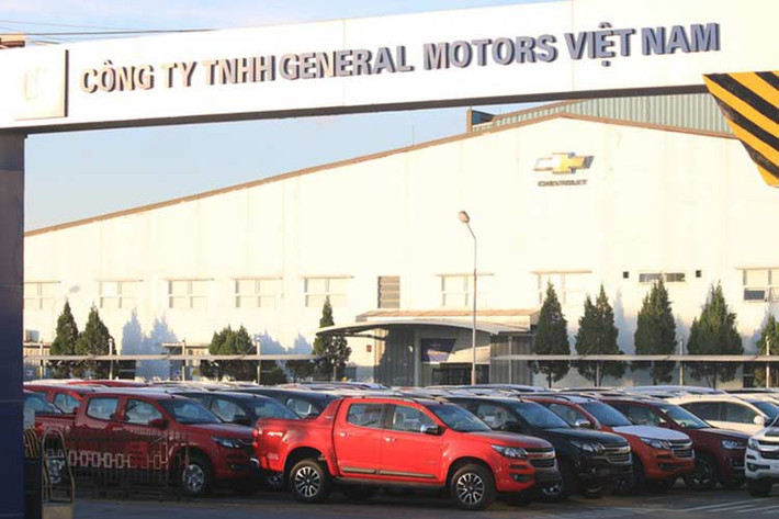 Nhà phân phối, lắp ráp ôtô và xe máy VinFast cũng tiếp nhận tổng cộng 22 đại lý uỷ quyền và hệ thống của thương hiệu Chevrolet để trở thành nhà phân phối độc quyền các sản phẩm và dịch vụ mang thương hiệu Chevrolet tại thị trường Việt Nam. Việc chuyển giao sẽ chính thức hoàn thành vào cuối năm 2018.