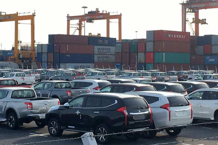 Năm 2018, những thương hiệu ô tô lớn như Mitsubishi hay Toyota tăng cường nhập xe sản xuất, lắp ráp từ Indonesia thay vì nhập từ Thái Lan. Trước đó, xe du lịch nhập khẩu vào Việt Nam thường có xuất xứ từ Thái Lan, Ấn Độ, các nước châu Âu... Sau khi Hyundai Thành Công ngừng nhập xe từ Ấn Độ để tăng cường lắp ráp, sản xuất trong nước thì số lượng xe nhập từ quốc gia này giảm xuống.