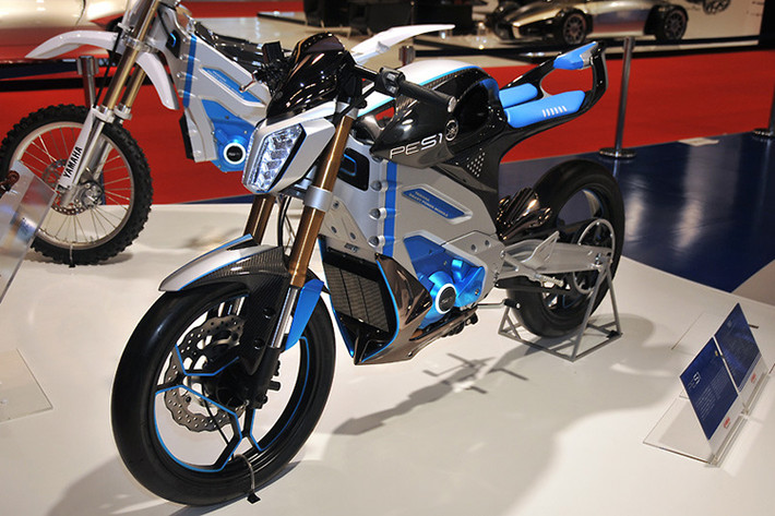 Gần đây hãng xe máy Yamaha đã đàm phán thành công với chính quyền thành phố Saitama ở Nhật Bản, chính thức lựa chọn nơi đây làm địa điểm phân phối đầu tiên, cùng phát triển thương hiệu cho xe điện của mình. Điều này cho thấy rất có thể hai mẫu xe môtô chạy điện Yamaha là PED1 và PES1 sẽ được đưa vào sản xuất trong thời gian sắp tới.