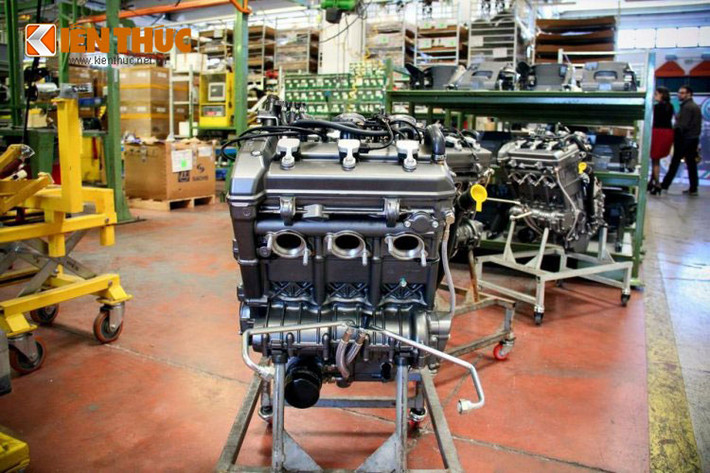 Còn khoảng 28 % giá trị cổ phần để hãng xe Ý nắm phần hoạt động của công ty mà họ đã lập ra sau hơn 100 năm.