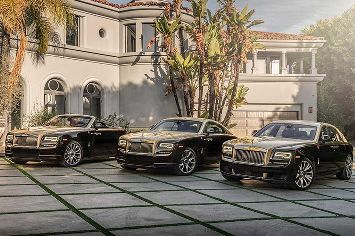 Trước đây, hãng Rolls-Royce đã từng tung ra dòng Phantom phiên bản Rồng giới hạn số lượng nhân dịp năm Nhâm Thìn 2012. Đến nay, để ăn mừng năm Kỷ Hợi 2019, hãng Rolls-Royce lại tung ra 3 phiên bản đặc biệt mới mang tên Year of the Pig của Ghost, Wraith và Dawn.