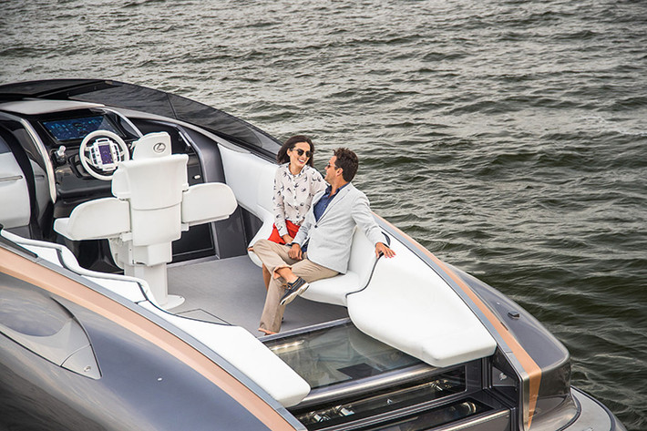 Theo tờ Nikkei, hãng Lexus "chưa đưa ra quyết định về giá bán và ngày bày bán chiếc du thuyền này". Khách hàng có lẽ cũng không nên trông đợi quá nhiều vì ông Yomoyama tiết lộ: "Lexus chưa có kế hoạch thương mại hóa phiên bản 13 mét của chiếc du thuyền này. Tuy nhiên, chúng tôi chắc chắn sẽ bán phiên bản dài 18 mét của chiếc du thuyền".