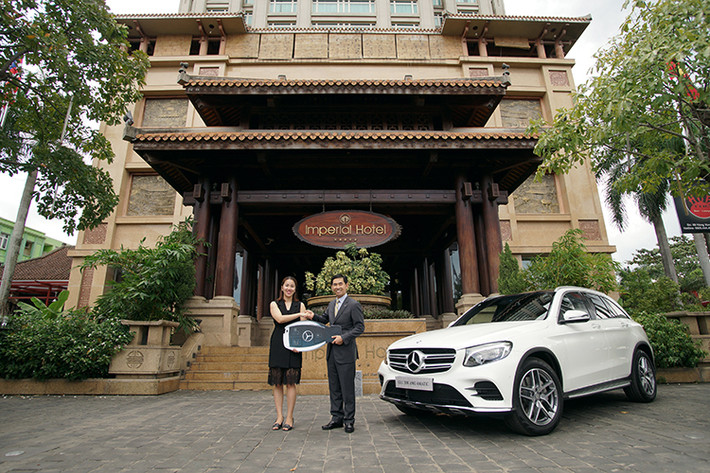 Trên hết, GLC 300 AMG 4MATIC mang lại trải nghiệm an toàn cho hành khách nhờ Hệ thống hỗ trợ phòng ngừa va chạm COLLISION PREVENTION ASSIST PLUS với chức năng hỗ trợ tự động giảm tốc, được xếp hạng an toàn 5 sao bởi Cơ quan thử nghiệm an toàn châu Âu (Euro NCAP).