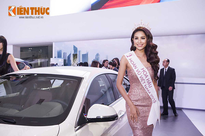 Có thể nói với sự hiện diện của bộ đôi Hoa hậu và Á Hậu Hoàn Vũ khẳng định cho đẳng cấp thời thượng, sang trọng, hiện đại của thương hiệu BMW.