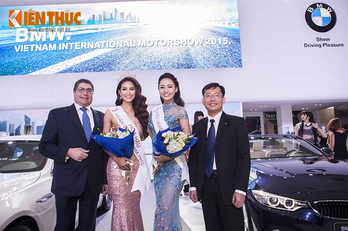 Điểm nhấn của "cảm xúc thăng hoa" được BMW mang tới cho những vị khách của mình trong ngày khai mạc vừa qua thông qua sự xuất hiện của tân Hoa hậu và Á hậu Hoàn Vũ Việt Nam 2015.