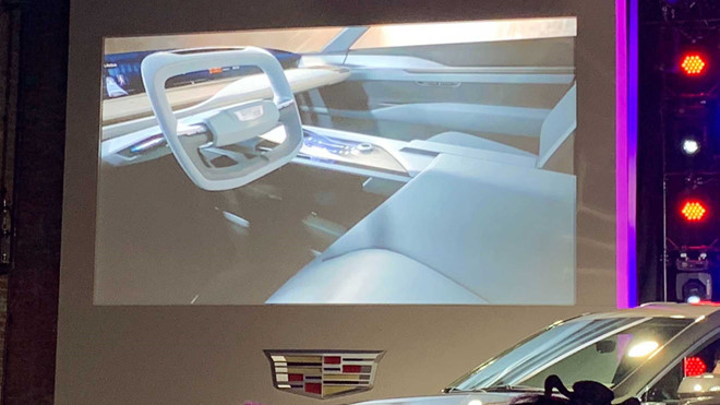Crossover chạy điện mới của Cadillac được trang bị các tính năng tự hành ở mức cao, trong đó phải kể tới chế độ “Guardian Mode”. Ít nhất xe sẽ lái tự động ở mức 4, có thể tự điều khiển hầu hết chức năng trong các điều kiện nhất định mà không cần can thiệp của tài xế.