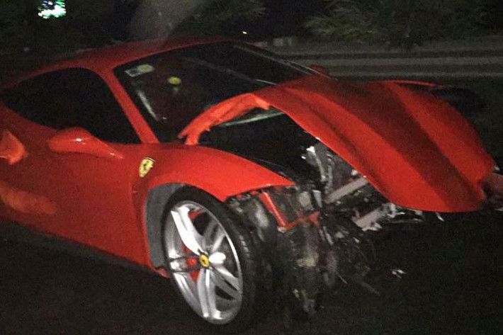 Theo tìm hiểu của PV cũng như Công an gai thông tại Việt Trì, Phú Thọ thì vụ tai nạn siêu xe Ferrari 488 GTB này thuộc sở hữu của nam ca sĩ Tuấn Hưng vào tối ngày 15/10/2018 tại cao tốc Nội Bài - Lào Cai. Đây cũng là chiếc siêu xe đầu tiên trong bộ sưu tập xế "khủng" của Tuấn Hưng và cả giới showbiz Việt gặp một tai nạn nghiêm trong nhất.