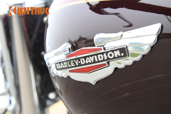 Những chiếc Softail không chỉ mang vẻ ngoài với hơi hướng cổ điển mà còn mang trên mình “chất” của dòng xe danh tiếng Harley-Davidson.