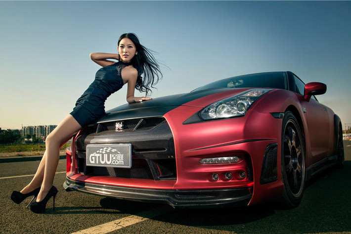 Không chỉ sức mạnh của động cơ GT-R làm cho nó trở nên hấp dẫn, thiết kế của nó cũng đầy sức hút.
