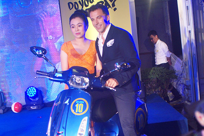 Vespa và Del Piero đều là một trong những biểu tượng đại diện cho niềm kiêu hãnh của người Ý. Cả hai đều có lượng fans lớn trên toàn thế giới, một bên là những người yêu thích môn thể thao vua, một bên là những người yêu thích những chiếc hai bánh “con ong” đặc trưng.