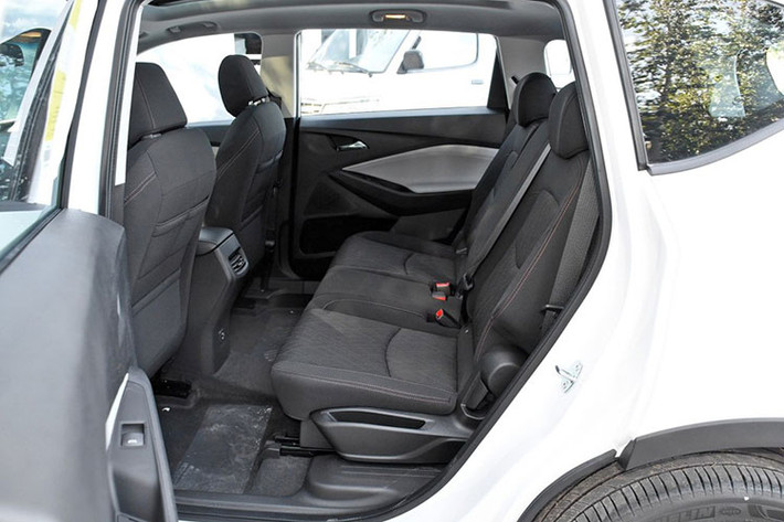 Nguồn cung cấp sức mạnh cho Chevrolet Orlando 2019 là động cơ xăng Ecotec 4 xi-lanh, tăng áp, dung tích 1,3 lít thế hệ mới, tạo ra công suất tối đa 163 mã lực và mô-men xoắn cực đại 230 Nm. Sức mạnh được truyền tới bánh thông qua hộp số tự động 6 cấp.