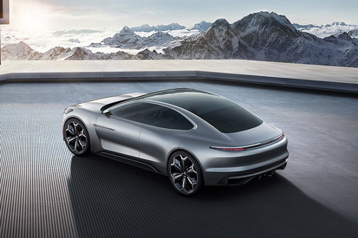 Hãng xe ôtô Enovate đang có kế hoạch đi theo bước chân của Tesla bằng cách dẫm chân vào phân khúc hạng sang đầu tiên và rồi dần dần đưa ra các sản phẩm tới những phân khúc giá mềm hơn, dựa theo một người phát ngôn nói với Top Gear.