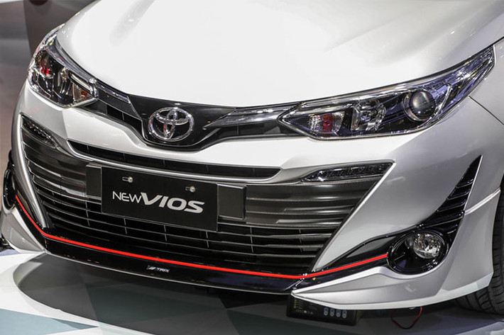“TRD Sportivo” thường xuất hiện trên các mẫu xe Fortuner, Vios và Altis của hãng xe Toyota trước đây. Các phiên bản TRD Sportivo sẽ có ngoại hình thể thao và hầm hố hơn, trẻ trung hơn so với các bản tiêu chuẩn. Vios trước đây cũng đã từng có bản TRD tại Việt Nam, tuy nhiên phiên bản 2018 vừa được giới thiệu chưa có lựa chọn này.