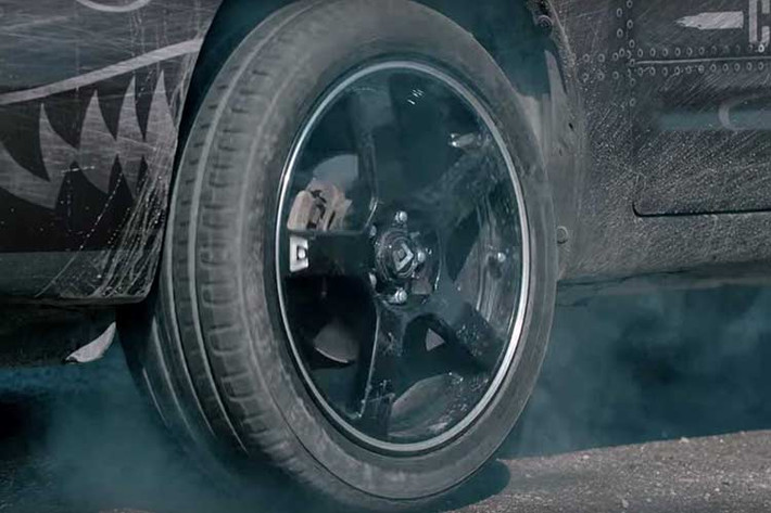 BRCC cũng thay đổi cả cách hoạt động của M61 Vulcan. Bởi chiếc Prius hoạt động một phần bằng điện năng, BRCC đã đảm bảo rằng khẩu súng M61 Vulcan lấy từ một chiếc F16 có thể khai hỏa thông qua các kíp điện.