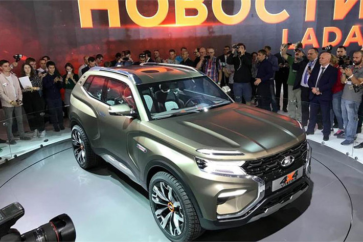 Sau khi nhìn thấy mẫu concept Renault Arkana bóng bẩy ở Triển lãm Ô tô Moscow 2018, giờ đây chúng ta sẽ chuyển sự tập trung sang một mẫu concept bắt mắt khác từ nhà sản xuất xe ôtô Nga, đó chính là mẫu xe SUV giá rẻ Lada 4x4 Vision hoàn toàn mới.