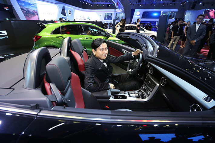 MBV thiết kế riêng một khu vực đón khách VIP tiện nghi, sang trọng với sự đồng hành của thương hiệu nội thất cao cấp Eleganz và hãng âm thanh Bang & Olufsen. Thông qua sự kiện, MBV muốn nhắn gửi thông điệp rằng hãng sẽ tiếp tục đa dạng hóa danh mục sản phẩm, phát triển mạnh mẽ hệ thống đại lý nhằm phát triển bền vững, dài hạn tại thị trường Việt Nam.