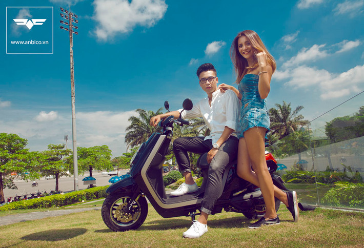 Bên cạnh đó, Anbico tự tin bảo hành động cơ Ananda của xe Dina lên đến 3 năm cùng các chế độ đãi ngộ cho khách hàng. Mức giá bán dành cho xe điện Dina của Anbico được niêm yết khoảng 15 triệu đồng.
