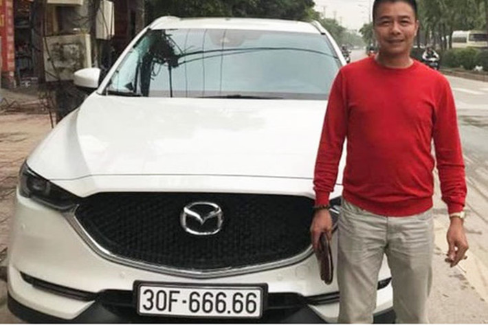Nguồn cung cấp sức mạnh cho Mazda CX-5 mới sẽ là khối động cơ xăng SkyActiv-G 4 xi-lanh, dung tích 2,5 lít với công suất tối đa 188 mã lực tại tua máy 5.700 vòng/phút và mô-men xoắn cực đại 251 Nm tại tua máy 3.250 vòng/phút. Động cơ đồng hành với hộp số tự động 6 cấp, tích hợp chế độ thể thao.