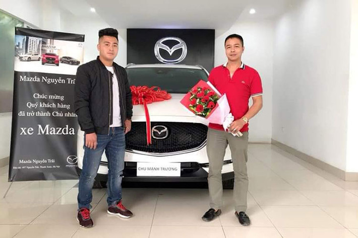 Mới đây, trên mạng xã hội tại Việt Nam đã lan truyền hình ảnh của một chiếc xe ôtô Mazda CX-5 biển khủng và được coi là cực đẹp. Cụ thể, chiếc xe này được đeo biển số 30F-666.66 của thủ đô Hà Nội.