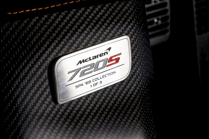Tương tự như mẫu xe đua M7A cách đây 50 năm, chiếc McLaren 720S Spa 68 cũng đã được sơn màu cam sáng đặc biệt MSO Bespoke Orange.