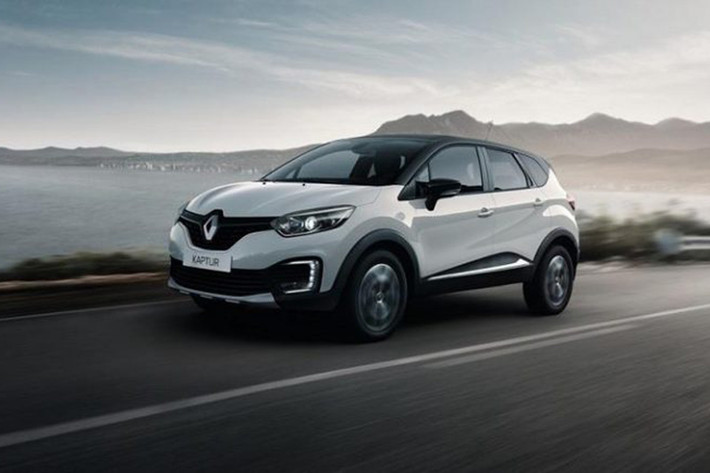 Kaptur đi kèm với một gói trang thiết bị hiện đại sử dụng hàng ngày, bao gồm hệ thống khóa thông minh, hệ thống MEDIA NAV đa phương tiện đi kèm một màn hình cảm ứng 7 inch. Đương nhiên, với khí hậu khắc nghiệt tại Nga, Kaptur được trang bị ghế sưởi, cùng sấy kính chắn gió .
