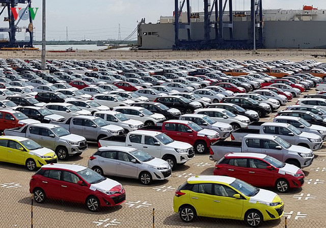 Đây đều là những mẫu xe được hưởng thuế ưu đãi 0% theo cam kết Hiệp định Thương mại hàng hóa ASEAN - ATIGA. Trong lô xe cập bến lần này có 153 xe Toyota nhập khẩu từ Thái Lan với 91 xe Hilux và 62 xe Yaris.
