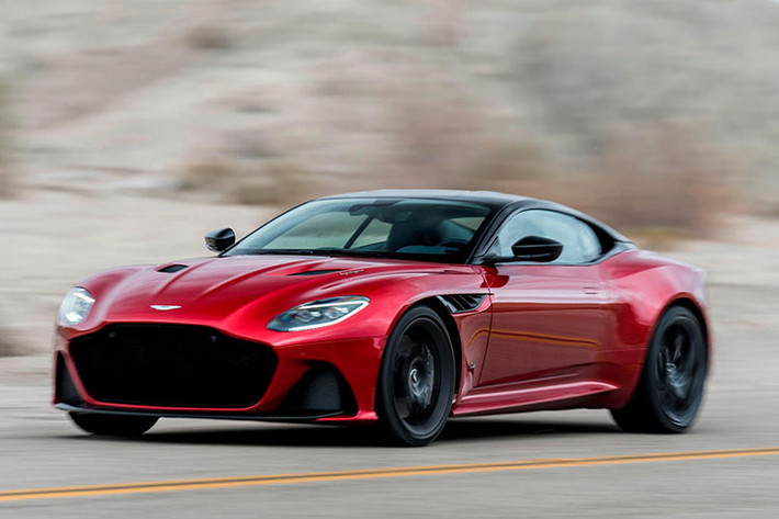 Siêu xe Aston Martin DBS Superleggera 2019 hiện đã được giới thiệu ở 3 nước Đông Nam Á là Singapore, Malaysia và gần đây nhất là Thái Lan. Tuy nhiên, với thị trường Việt Nam thì mẫu xe này vẫn chưa góp mặt.
