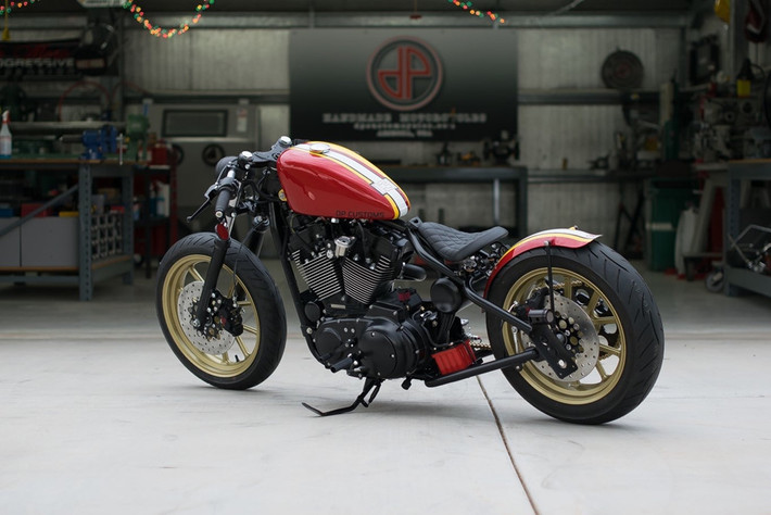 Tuy nhiên, một biker tại Việt Nam không thích đi theo lối mòn nên đã đặt xưởng độ DP Customs (Mỹ) hoàn thiện bản độ Harley-Davidson Forty-Eight (48) phong cách Bobber theo ý tưởng riêng của mình.