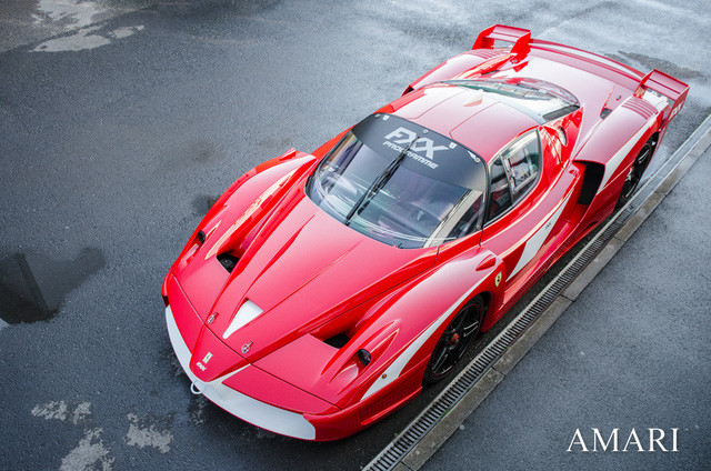Trước mẫu siêu xe FXX K, hãng Ferrari đã từng sản xuất 29 chiếc siêu xe FXX dành riêng cho đường đua. Tương tự FXX K, siêu xe Ferrai FXX cũng trị giá lên tới cả triệu đô và chỉ có thể được sử dụng trong những sự kiện trên đường đua do hãng Ferrari tổ chức.