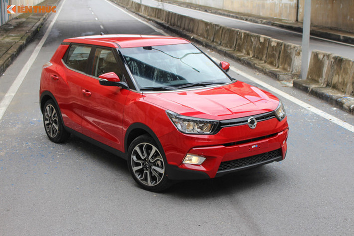 Nhà phân phối chính thức thương hiệu ôtô Hàn Quốc Ssangyong đã chính thức công bố giá bán xe tháng 10/2018; đáng chú ý là việc giảm giá hàng trăm triệu đồng cho toàn bộ danh mục xe hiện có tại Việt Nam. Các mẫu xe như SUV cỡ nhỏ Ssangyong Tivoli, mẫu SUV – Korando, mẫu MPV – Stavic (cả hai phiên bản 7 chỗ và 9 chỗ) đều giảm giá mạnh.