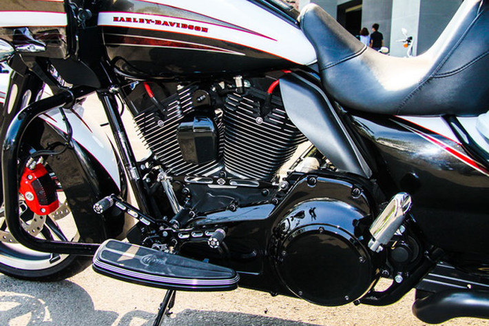 Trái tim của nó chính là khối động cơ Twin Cam 103TM phun xăng điện tử Twin Cam, làm mát bằng gí có dung tích 1.690 phân khối.