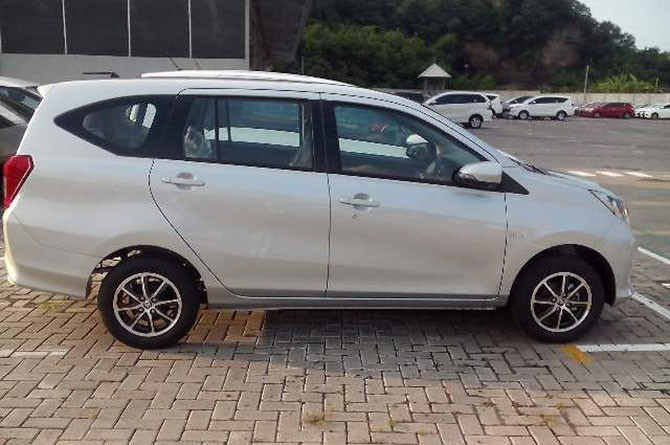 Toyota Calya là dòng MPV cỡ nhỏ (có tên gọi khác là Daihatsu Sigra ở Trung Quốc) do Toyota phát triển, thiết kế và sản xuất tại Indonesia. Xe sở hữu chiều dài 4.070 mm, rộng 1.600 mm và cao 1.655 mm. Chiều dài cơ sở ở mức 2.525 mm và khoảng sáng gầm 180 mm.