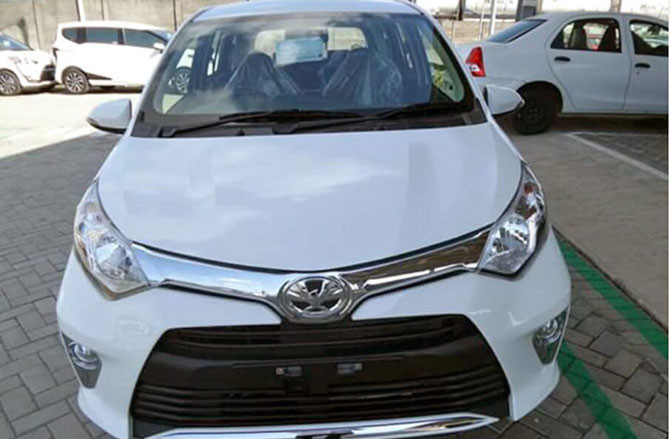 Theo kế hoạch, mẫu xe gia đình MPV cỡ nhỏ Toyota Calya sẽ được bán ra tại thị trường Indonesia từ cuối năm 2016 này với 5 phiên bản trang bị và sẽ có giá từ 9.900 USD (khoảng 200 triệu đồng). Nó sẽ cạnh tranh với các đối thủ giá rẻ khác là Datsun Go+, Suzuki Swift...