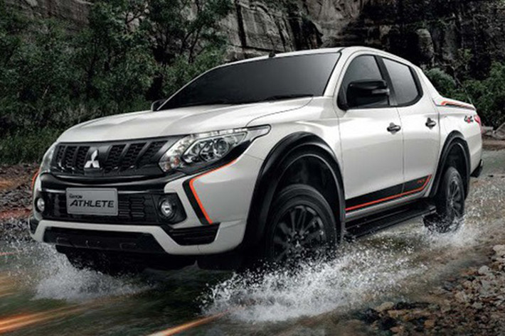 Hãng xe ôtô Mitsubishi tại Thái Lan đã bất ngờ tung ra những hình ảnh chính thức phiên bản đặc biệt của mẫu xe bán tải Mitsubishi Triton Athlete mới, trước khi được chính thức trình làng tại Triển lãm Thai Moto Expo sẽ diễn ra vào ngày 30/11/2017 tới đây.