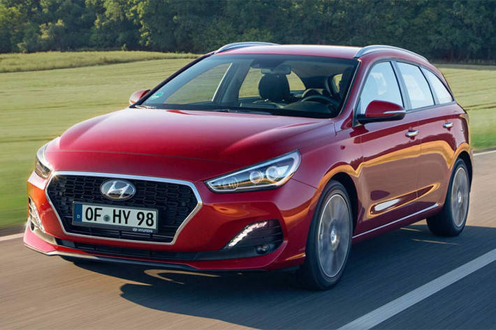 Theo hãng xe ôtô Hyundai cho hay, các động cơ diesel mới của mẫu xe Hyundai i30 2019 đều có hệ thống xử lý khí thải bằng dung dịch. Hệ thống này sử dụng hỗn hợp giữa urê và nước để giảm lượng khí thải NO. Trong khi đó, động cơ xăng lại được bổ sung hệ thống lọc hạt tiêu chuẩn.
