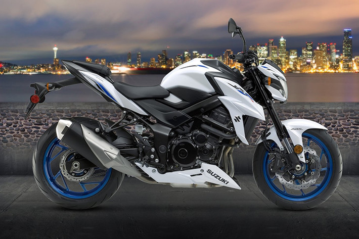 Theo đó, hai màu sắc mới của Suzuki GSX-S750 2019 bao gồm Đen mờ và Trắng, tem xe cũng đơn giản hơn, nhưng rất phù hợp với kiểu dáng thể thao của xe. Các trang bị cũng như hiệu năng vận hành của Suzuki GSX-S750 không có gì thay đổi so với phiên bản cũ.
