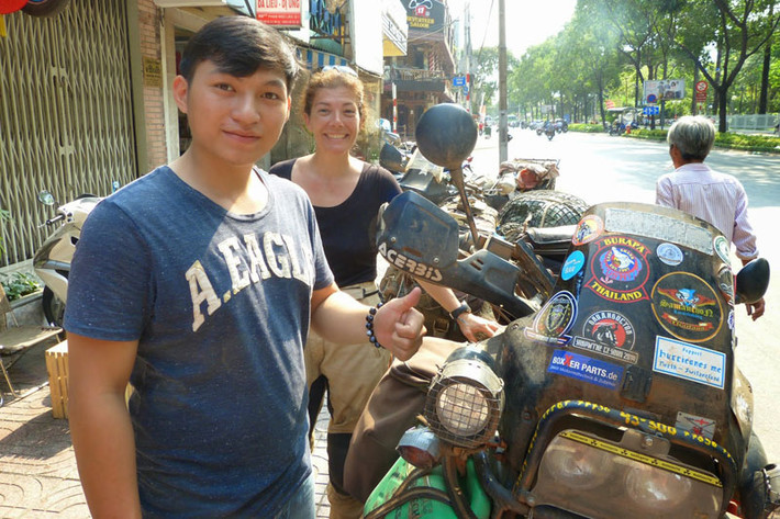 Trong mắt cặp đôi này, Việt Nam là đất nước với những con người thân thiện, nhiệt tình và hiếu khách, đặc biệt là luôn giúp đỡ họ trong mọi tình huống trên đường.