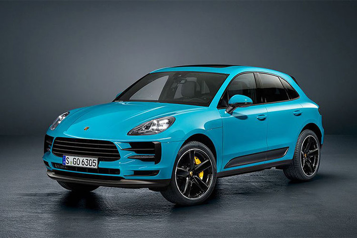 Không ngoài dự đoán, những thay đổi trên Macan mới cũng tương tự như đàn anh Cayenne. Porsche Macan 2019 mới chính thức ra mắt toàn cầu tại Thượng Hải mẫu xe Porsche Macan mới – bản nâng cấp facelift – được cải tiến về thiết kế, tiện nghi, khả năng kết nối và đặc tính vận hành.