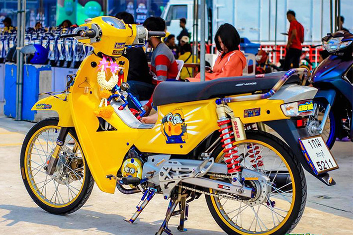 Sở hữu thiết kế cổ điển, ngoại hình gọn nhẹ, bền bỉ và dễ lái, mẫu xe Honda Super Cub 110 tại Thái Lan còn được gọi vơi cái tên Honda Super Dream 110 tại thị trường Việt Nam nhưng đã bị khai tử và không còn được sản xuất. Tuy nhiên, tại một số thị trường Châu Á, mẫu xe này vẫn liên tục ra bản mới và bán khá chạy.