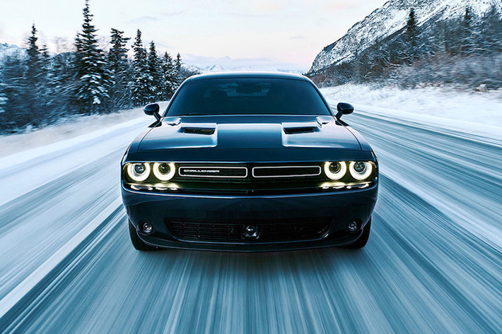 Ở điều kiện lái thông thường, cầu trước của Challenger GT mới sẽ không được dùng đến. Nhờ đó, mẫu xe này sẽ chạy như xe dẫn động cầu sau.