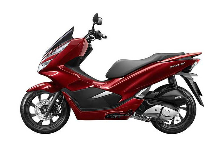 Phiên bản mới dòng xe Honda PCX sẽ được chính thức bán ra thị trường từ ngày 15/01/2018 thông qua Hệ thống Cửa hàng Bán xe và Dịch vụ do Honda Ủy nhiệm (HEAD) trên toàn quốc với chế độ bảo hành 3 năm hoặc 30.000 km tùy theo điều kiện nào đến trước.