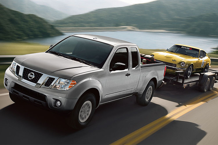 Năm ngoái, Nissan đã bán được 74.360 chiếc bán tải Frontier, giảm 14% so với năm 2016 nhưng vẫn khá cao. Tính đến hết tháng 7 năm nay, mẫu xe này đã có doanh số 46.283 chiếc, cao hơn gần 2% so với cùng kỳ năm 2017 - đây được xem là một con số khá ổn cho xe bán tải.