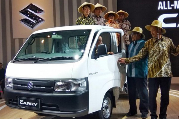 Tại triển lãm IIMS 2019 đang diễn ra tại Indonesia, hãng Suzuki đã vén màn thế hệ mới của dòng xe tải chở hàng quen thuộc Carry. Theo đó, xe tải Suzuki Carry 2019 sẽ được phân phối ra toàn cầu. Do đó, sau Indonesia, xe sẽ được bày bán tại gần 100 quốc gia và vùng lãnh thổ thế giới.