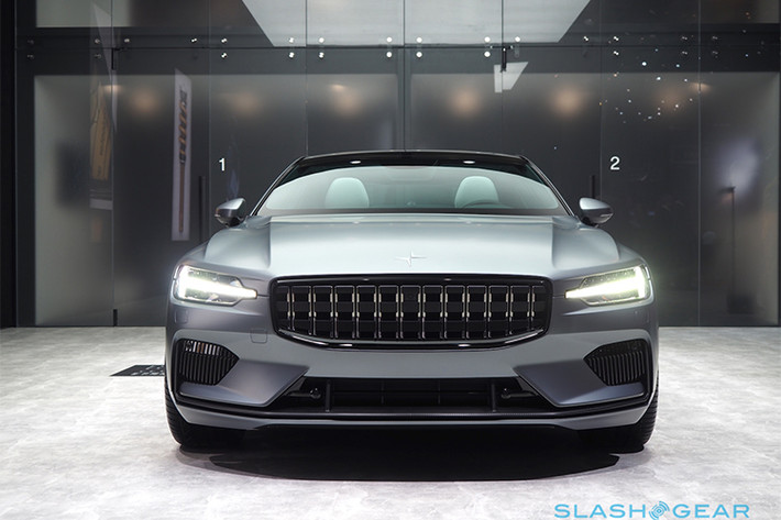 Thương hiệu xe điện-hybrid hiệu suất cao của Volvo sẽ cho ra mắt mẫu sedan Polestar 1 tại triển lãm Geneva. Mẫu xe này được trang bị động cơ hybrid gồm động cơ đốt trong I-4 2.0 lít công suất 382 mã lực, cùng với hai động cơ điện từ một bộ pin 34kWh cho công suất 218 mã lực. Kết hợp cùng nhau, bộ đôi động cơ này tạo ra tổng công suất lên tới 600 mã lực và mô men xoắn 999,2 Nm. Xe được sản xuất giới hạn chỉ 500 chiếc.