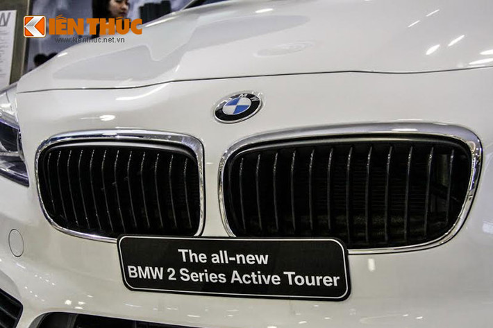 2-Series Active Tourer là mẫu xe dẫn động cầu trước đầu tiên của BMW sở hữu động cơ 1.5L, cho công suất khoảng 136 mã lực (100 kW) tại dải vòng tua 4.400 vòng/phút.
