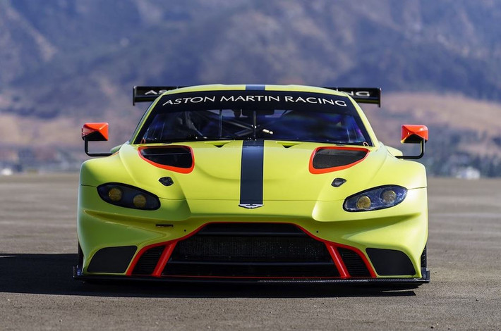 Theo thông báo chính thức của hãng xe Anh quốc, Aston Martin thì mẫu siêu xe đua Vantage GTE mới này sẽ chính thức tham gia vào các giải đấu thuộc thể thức GTE của FIA kể từ mùa giải 2018. Hiện tại đây là thể thức đua siêu xe du lịch sang trọng (Gran Tourer - GT) danh giá nhất Thế giới.