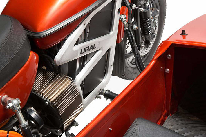 Trang bị khối động cơ Z-Force 75-7 chạy điện mới từ thương hiệu Zero Motorcycles. của Mỹ này, sẽ mang đến cho mẫu sidecar Ural cT công suất 60 mã lực và mômen xoắn cực đại 110 Nm.