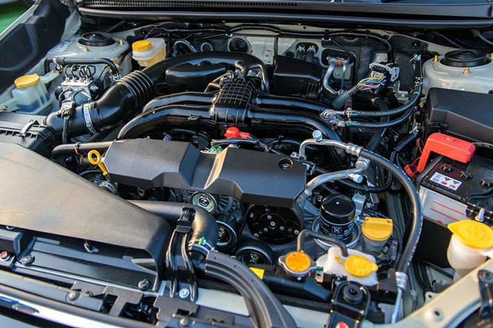 Subaru XV 2016 sở hữu động cơ xăng 4 xy lanh và Hệ Dẫn Động Tất Cả Các Bánh Toàn Thời Gian Đối Xứng. Động cơ Boxer 2.0 đối xứng nằm ngang nổi tiếng của Subaru cho khả năng phản ứng nhanh nhạy, khả năng lái thú vị đồng thời tiết kiệm nhiên liệu tối ưu.